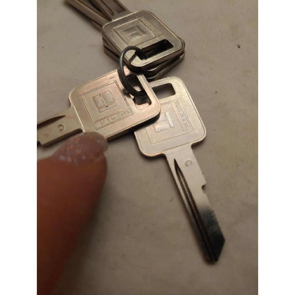 Set Of 2 GM "C" Ignition Key Blanks